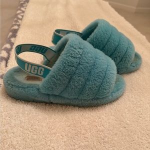 UGG SLIPPERS